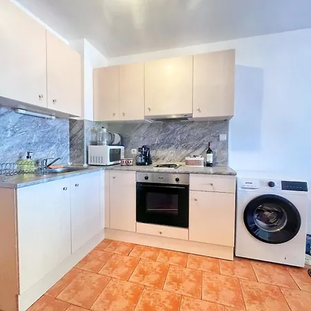 Mountain With Amazing View 2br, Free Parking